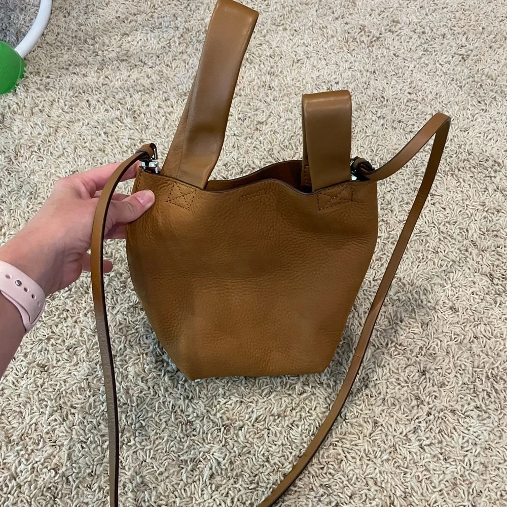 Theory leather handbag - Picture 1 of 9